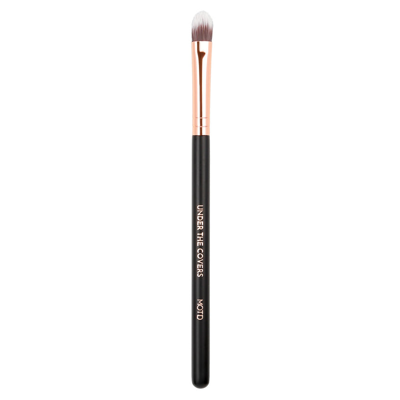 Under The Covers Flat Concealer Brush